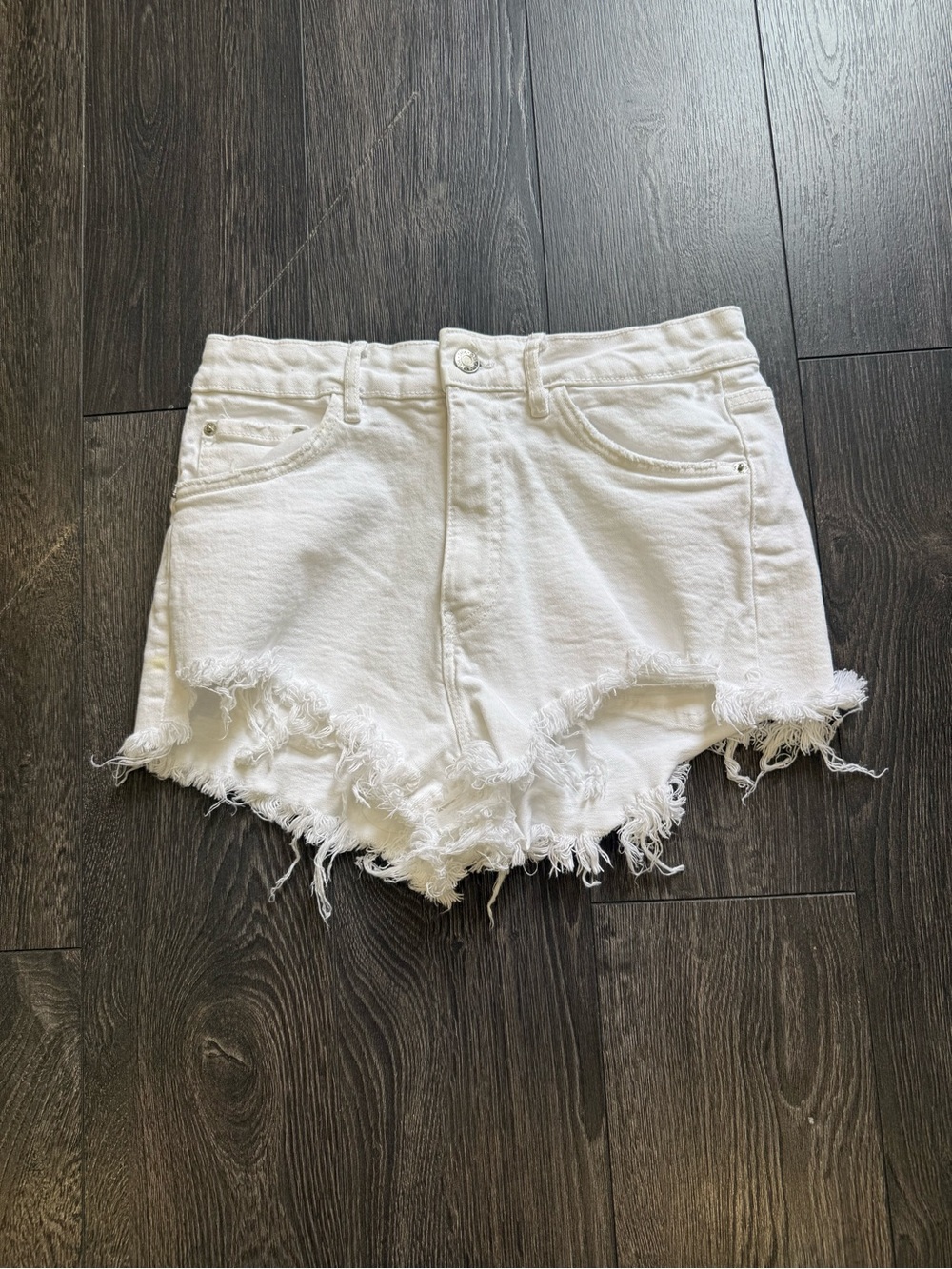 Zara White Frayed Hem Women's Denim Shorts